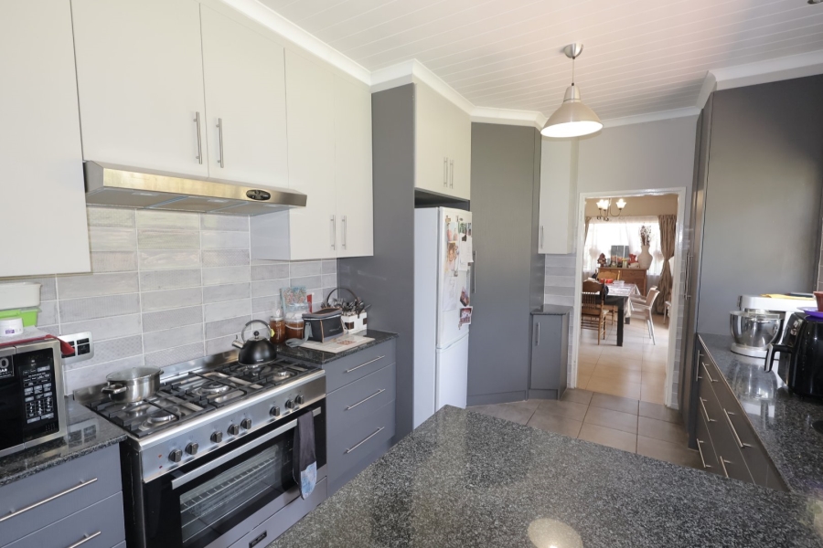 4 Bedroom Property for Sale in Universitas Free State